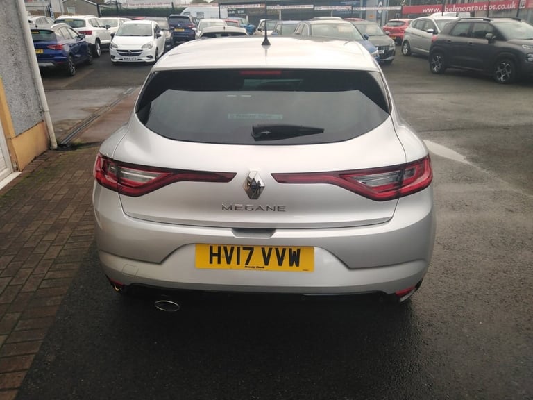 2017 Renault Megane 1.6 dCi Signature Nav 5dr HATCHBACK DIESEL Manual