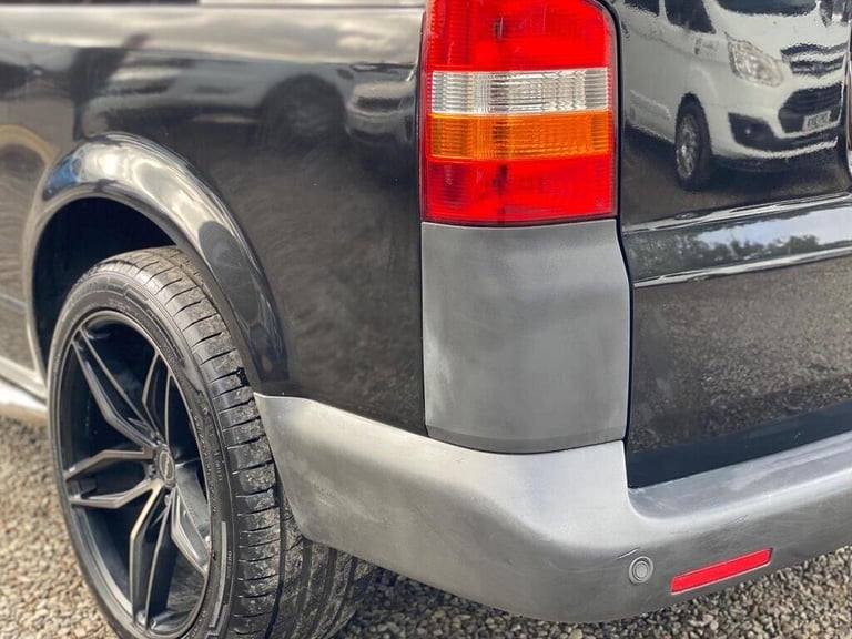 2006 Volkswagen Transporter 2.5 TDi T32 REAR LONGUE-5 BELTS-20 inch ALLOYS-PRIVATE PLATE MOTORHOM...