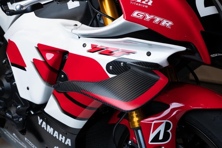 YAMAHA R1 GYTR - YAMAHA 70TH ANNIVERSARY - YRT SUZUKA 8 HOURS REPLICA