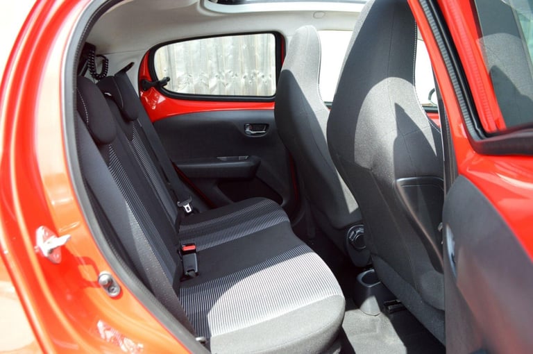 2017 Peugeot 108 1.2 PureTech Allure Top! Euro 6 5dr HATCHBACK Petrol Manual