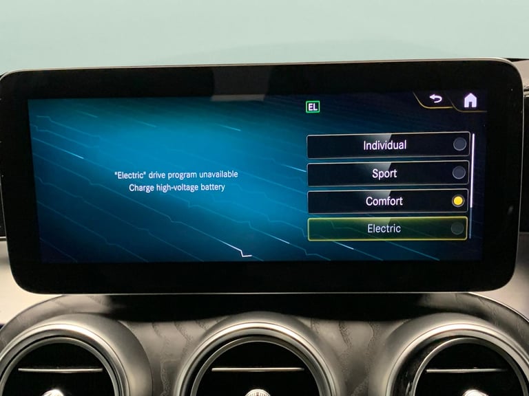 2021 Mercedes-Benz GLC 2.0 GLC300de 13.5kWh AMG Line (Premium) SUV 5dr Diesel Plug-in Hybrid G-Tr...