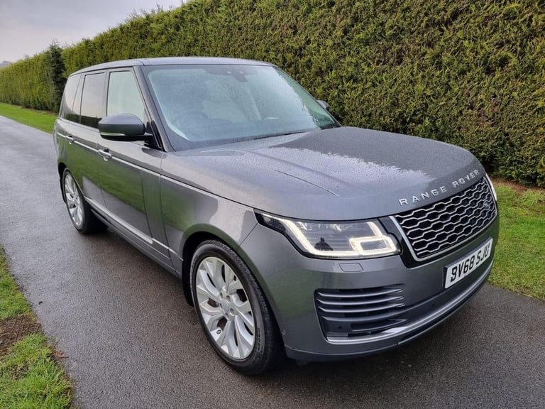 image for 2019 Land Rover Range Rover 2.0 P400e Vogue SE 4dr Auto ESTATE Petrol/Plugin Elec Hybrid Automatic