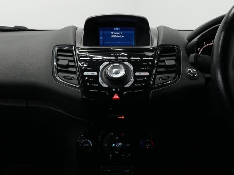 2015 Ford Fiesta 1.0T EcoBoost Titanium X Euro 5 (s/s) 5dr HATCHBACK Petrol Manual