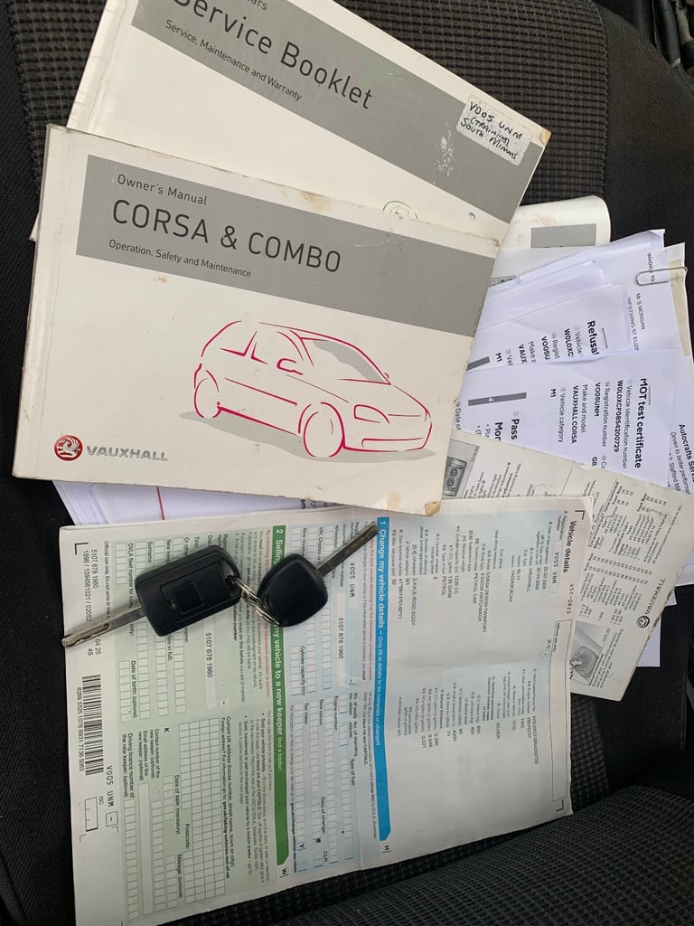 VAUXAHLL CORSA 1.2 95k MOT 2 KEYS 
