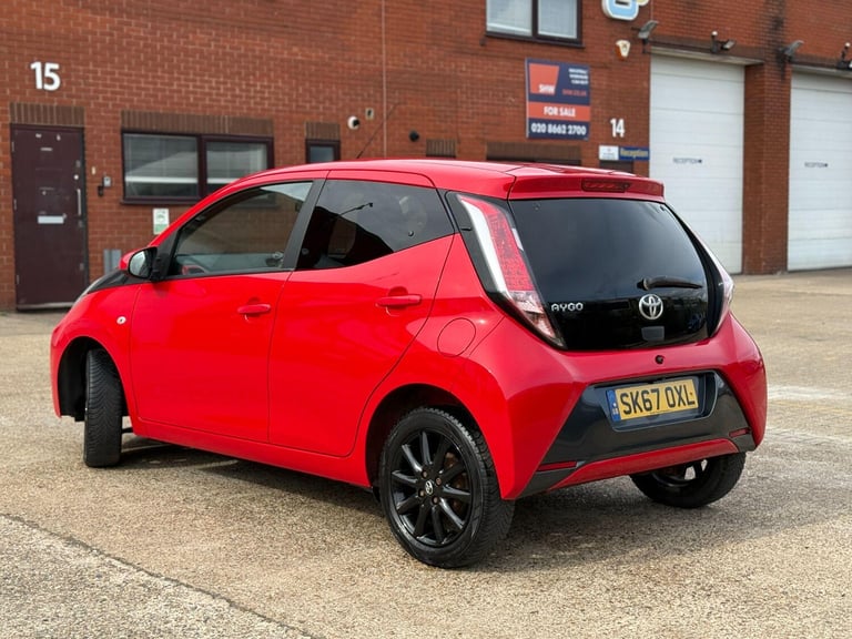 2017 Toyota AYGO 1.0 VVT-i x-style Euro 6 5dr HATCHBACK Petrol Manual