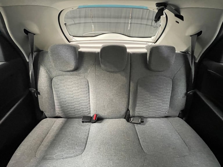 2020 Renault Zoe R135 52kWh Iconic Auto 5dr (i, Rapid Charge) HATCHBACK Electric Automatic