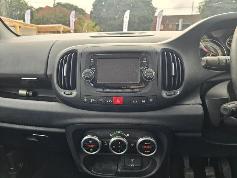 2015 Fiat 500L 1.6 MultiJet Lounge MPW Euro 5 (s/s) 5dr MPV Diesel Manual