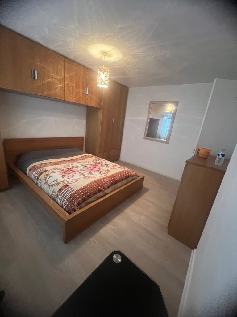 Double bedroom to rent in East Finchley 