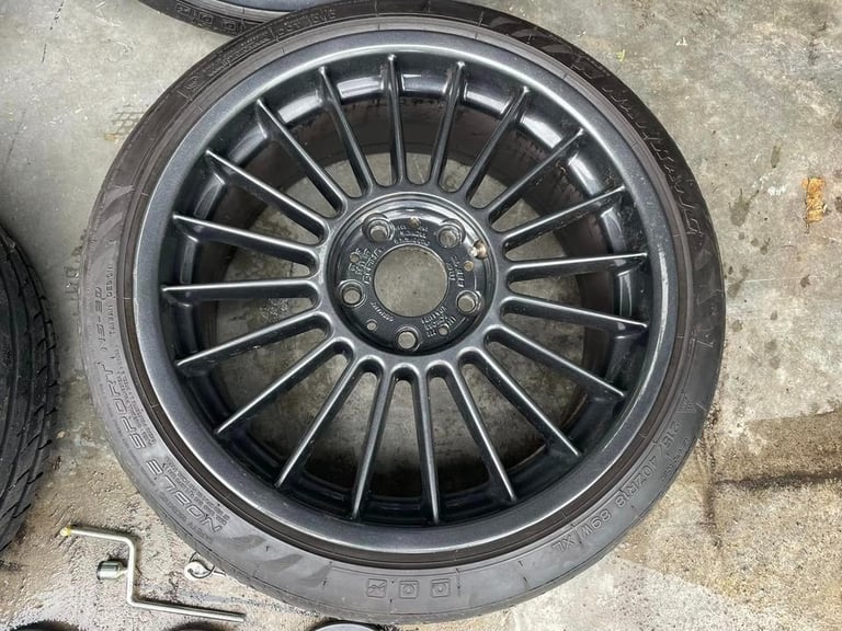 Genuine Alpina 18” staggered alloys E46 fitment Fresh powdercoat All caps and keys present 