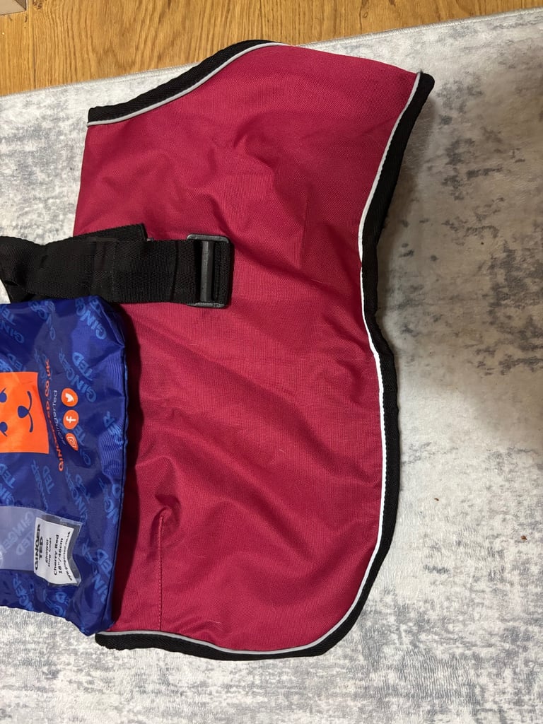 image for Gorgeous winter dog coat sherpa fake wool lined superb quality