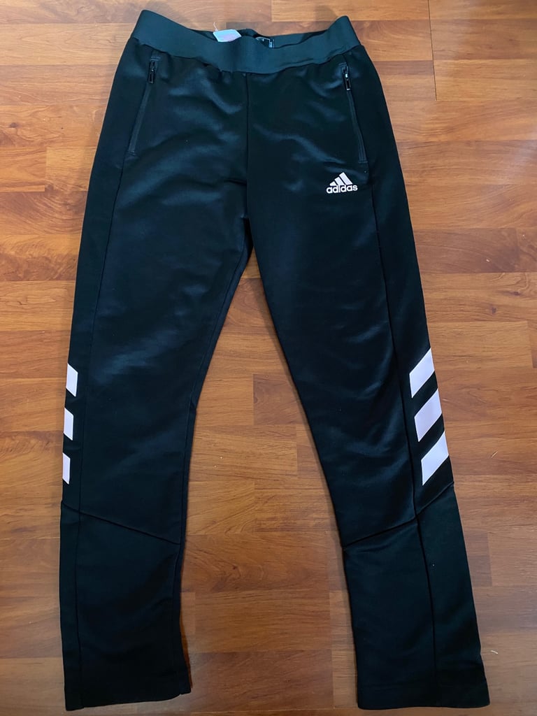 Girls adidas tracksuit size 11-12