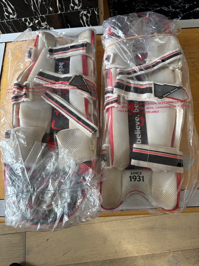 2 x SG Test White Cricket Batting Pads
