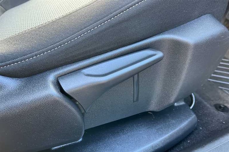 2019 Vauxhall Grandland X 1.2 Turbo SE 5dr HATCHBACK PETROL Manual