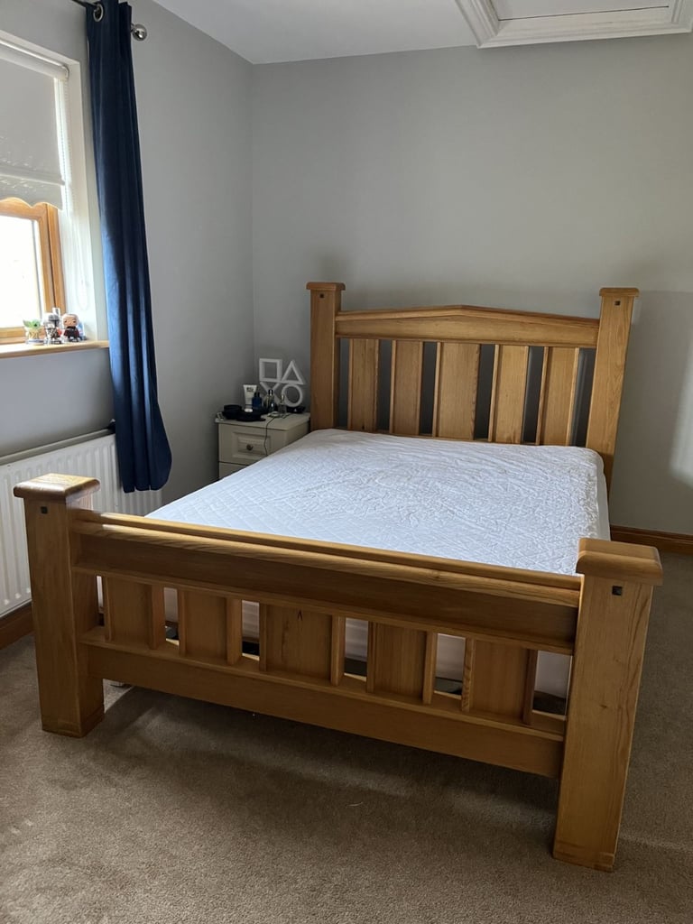 Solid OAK King Size Bed (5ft)