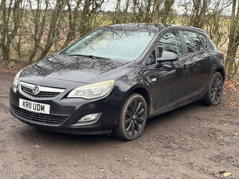 2011 Vauxhall Astra 1.7 CDTi 16V ecoFLEX Exclusiv 5dr HATCHBACK Diesel Manual