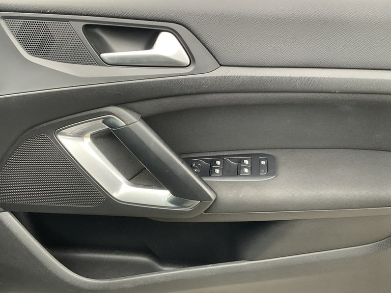 2016 Peugeot 308 1.6 BlueHDi Active (s/s) 5dr Hatchback Diesel Manual