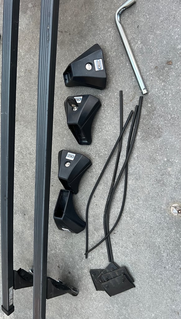 Cruz Roof Bars