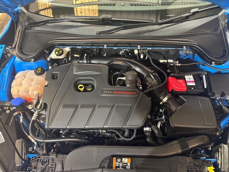 2021 Ford Focus 2.3T EcoBoost ST EDITION. 1 OWNER  ONLY 7 000 MILES  FULL FORD