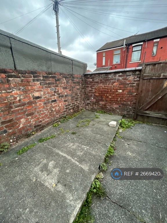 2 bedroom house in Hinde Street, Manchester, M40 (2 bed) (#2669420)