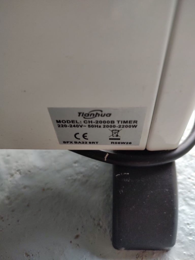Electric space heater 2000 watts 