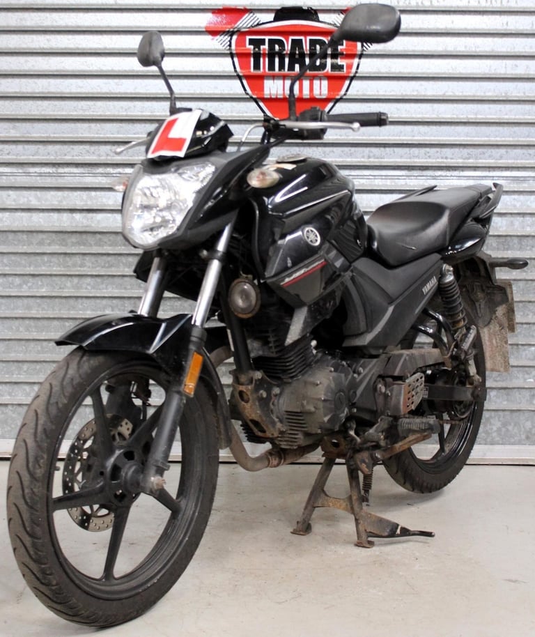 2018 18 YAMAHA YS 125 LEARNER LEGAL TRADE SALE BLACK 28K MILES NEW MOT YS125 YBR
