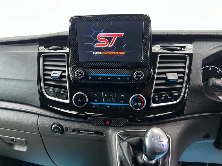 2020 Ford Transit Custom 2.0 EcoBlue 130ps Low Roof Limited Van PANEL VAN Diesel Manual