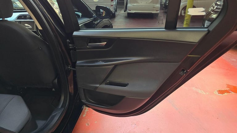  Jaguar XE 2.0 GTDi SE Auto Euro 6 (s/s) 4dr Petrol Automatic