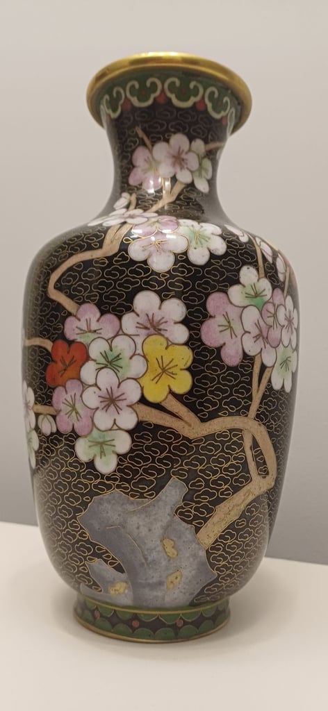 Vtg Chinese Cloisonné Brass Vase