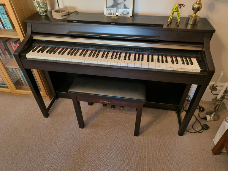 image for Yamaha Clavinova CLP370 Digital Piano
