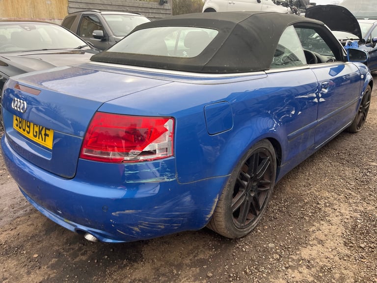 Audi a4 convertible b7 2.0 tdi 2009 blue BREAKING FOR PARTS 