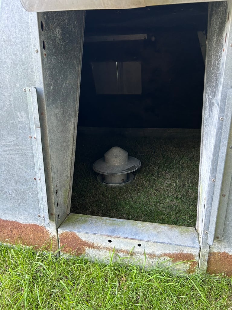 Pig ark hen house dog kennel field shelter