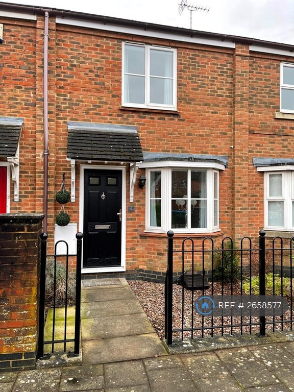 2 bedroom house in Woodmans Croft, Aylesbury, HP19 (2 bed) (#2658577)