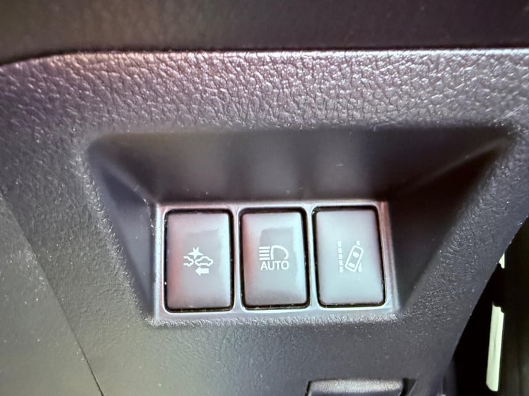 TOYOTA YARIS 1.5 VVT-i Icon Tech 2018
