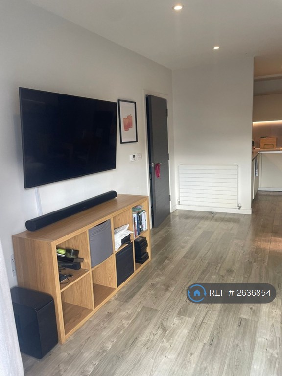 2 bedroom flat in Station Approach, London, SE26 (2 bed) (#2636854)
