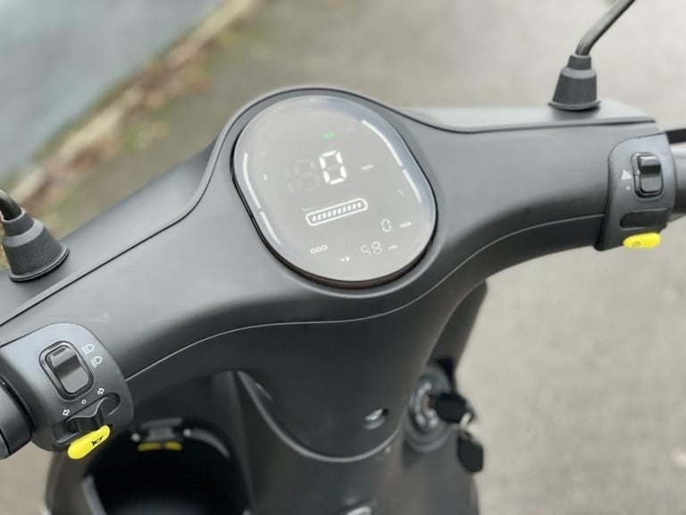 50cc Moped Scooter 2000W Electric Bosch Motor