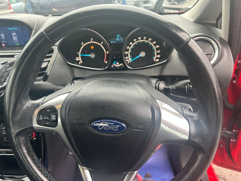 2016 Ford Fiesta 1.5 TDCi ECOnetic Zetec Hatchback 5dr Diesel Manual Euro 6 (s/s) (95 ps) Hatchba...