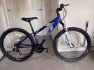 Light weight Bike 27”with duel disk brakes front suspension 21 speeds