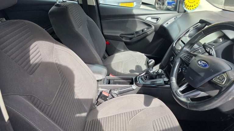 2015 Ford Focus 1.0 EcoBoost 125 Titanium 5dr HATCHBACK Petrol Manual