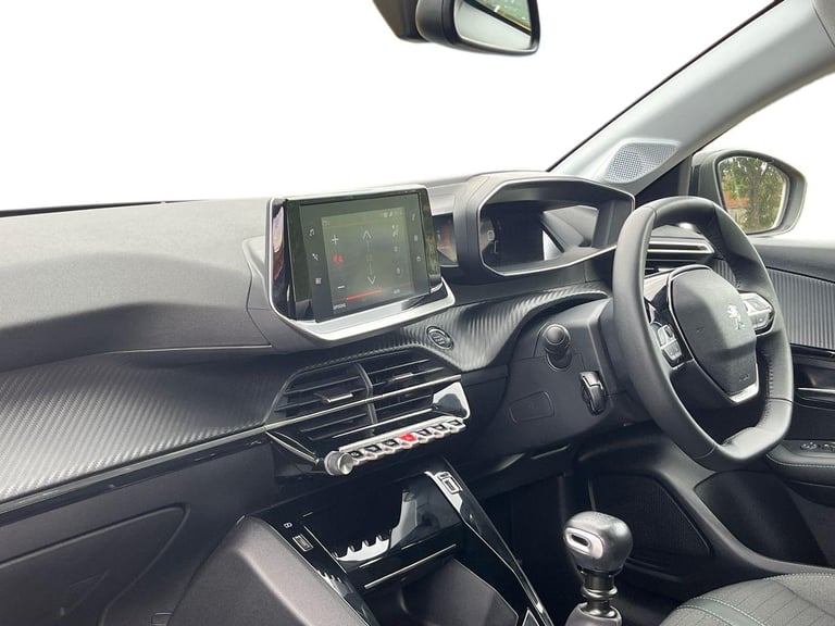  Peugeot 208 1.2 Puretech Allure Premium  Plus Hatchback 5dr Petrol Manual Euro