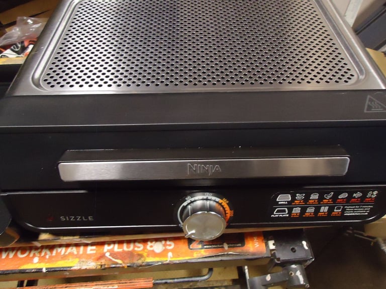 image for NINJA SIZZLE INDOOR GRILL AND FLAT PLATE.GR12UK.