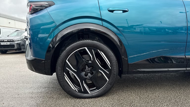 2024 Peugeot 3008 157kW GT 73kWh 5dr Auto Electric Estate Estate Electric Automatic