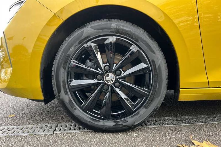 2022 Vauxhall Astra 1.2 Turbo Design Hatchback 5dr Petrol Manual Euro 6 (s/s) (130 ps) Hatchback ...