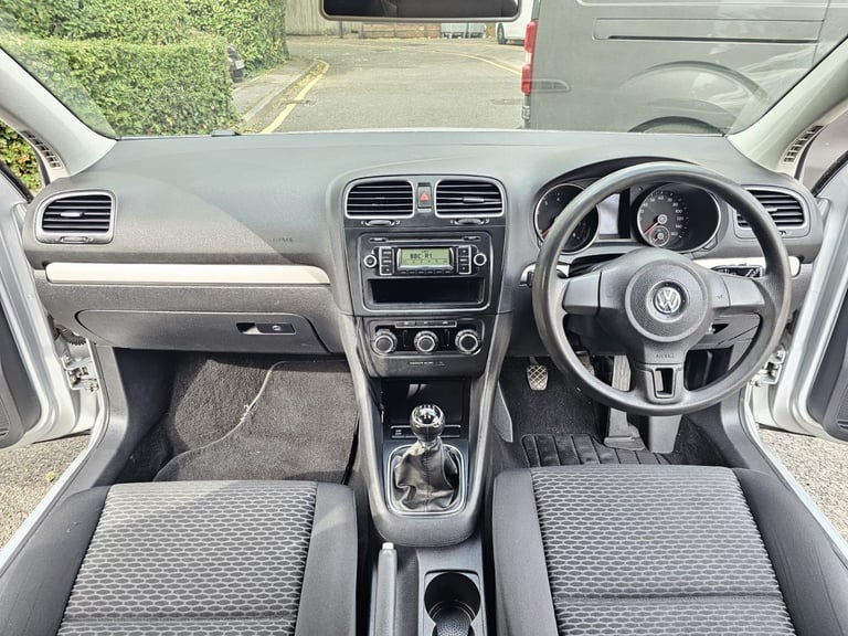 2009 Volkswagen Golf 1.6 PETROL ULEZ FREE - Image 6