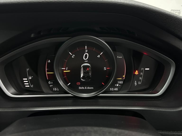 2017 Volvo V40 2.0 D2 R-Design Nav Plus Auto Euro 6 (s/s) 5dr HATCHBACK Diesel Automatic