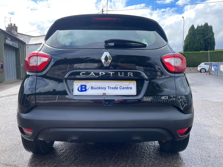 2015 Renault Captur 1.5 dCi 90 Expression+ 5dr HATCHBACK DIESEL Manual