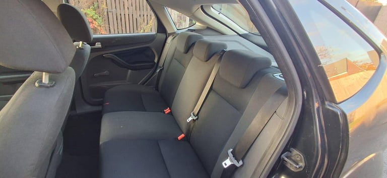 2006 Ford Focus 1.6 Zetec 5dr [Climate Pack] HATCHBACK PETROL Manual