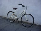 uality Hybrid/ Commuter Bike by Electra, Cream, Great Condition, JUST SERVICED/ CHEAP PRICE!!!!