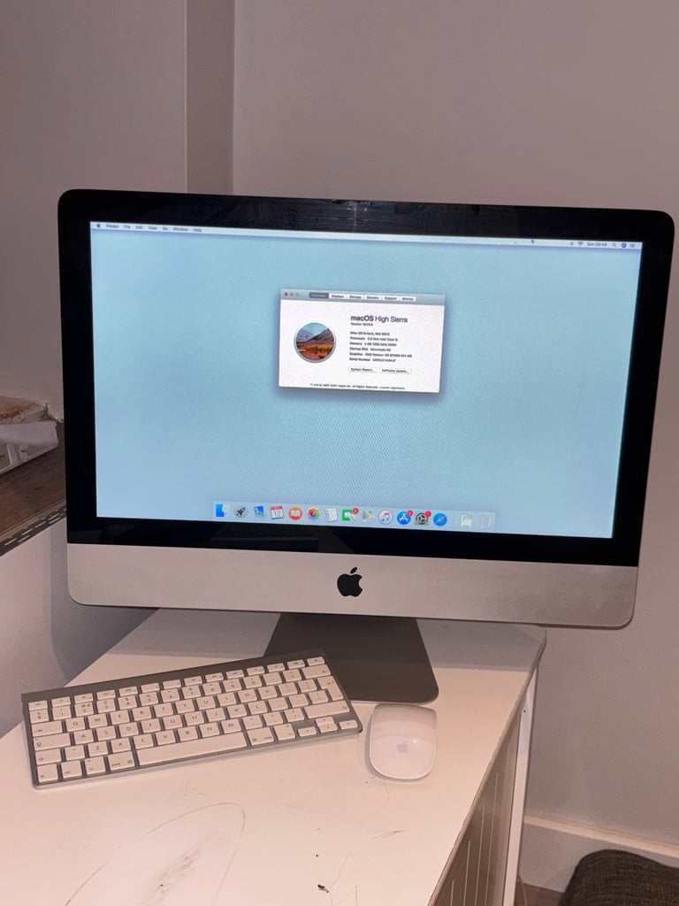 image for Apple iMac (21.5  inch Mid 2011)