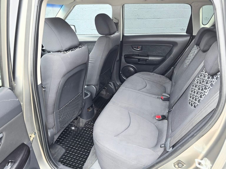2011 Kia Soul 1.6 CRDi Tempest Auto Euro 4 5dr HATCHBACK Diesel Automatic
