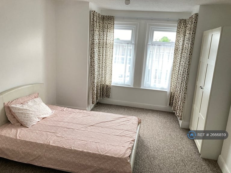 5 bedroom house in Vincent Street, Southampton, SO15 (5 bed) (#2666859)